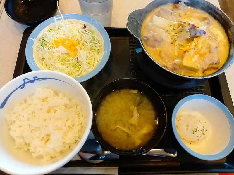 松屋のシュクメルリ鍋定食