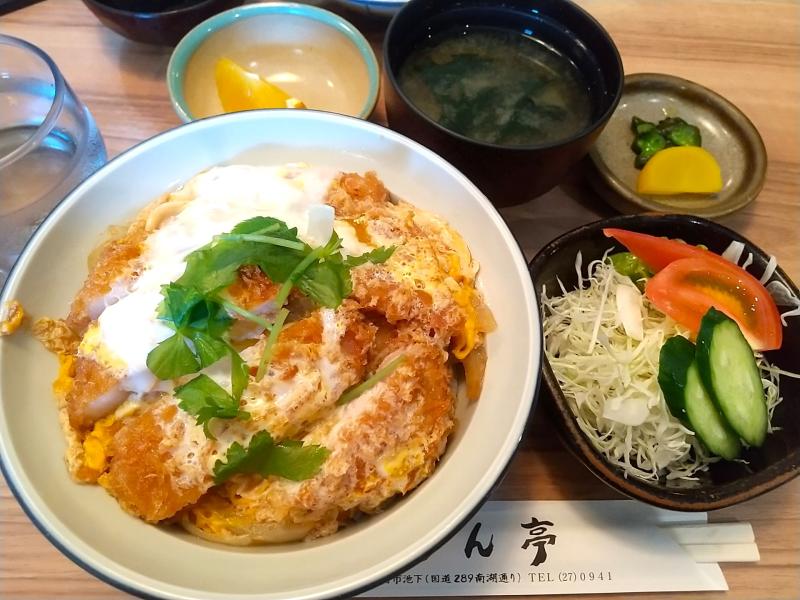 とん亭のかつ丼定食