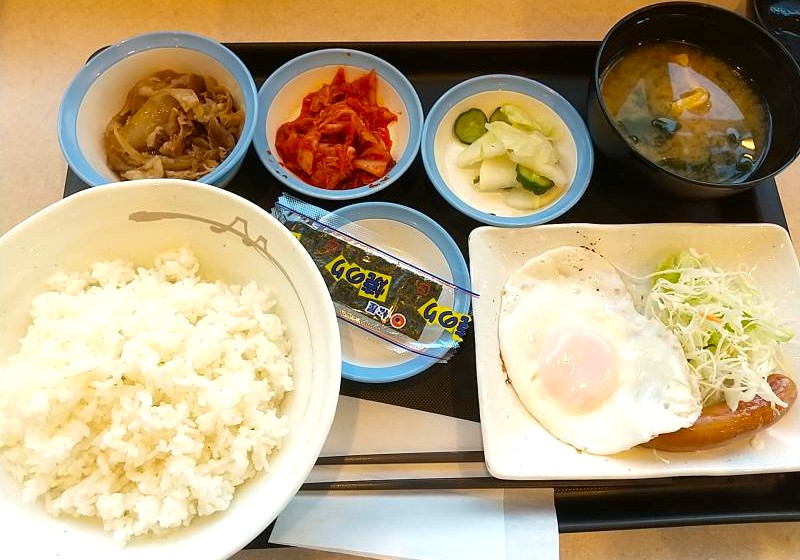 三大牛丼チェーンの朝食