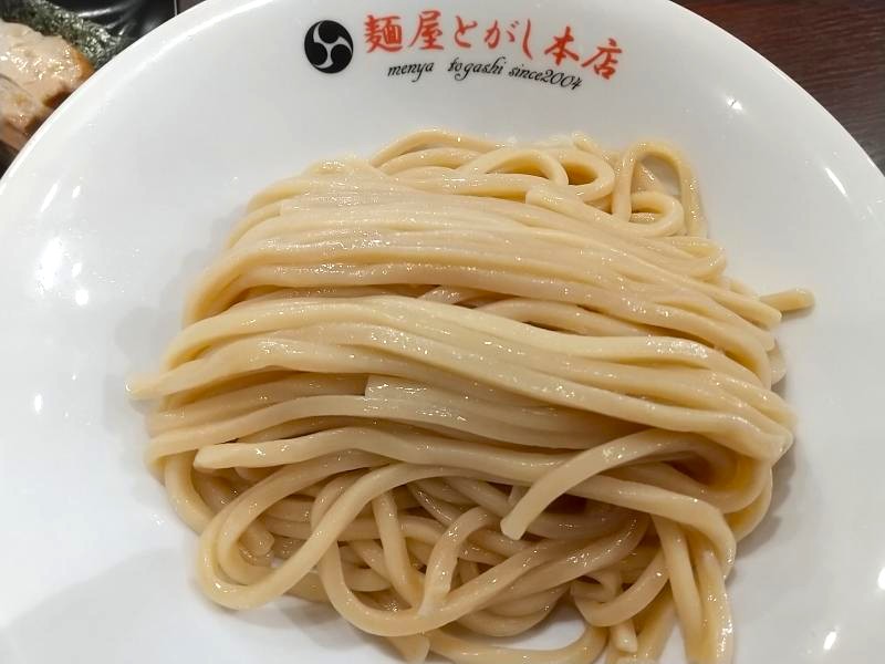 濃厚つけ麺の極太麺