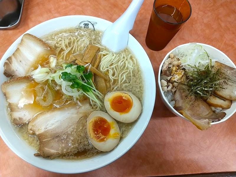霜月麺＆チャーシュー丼