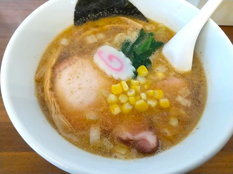 手打ちごまらぁめん