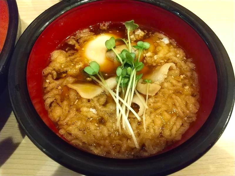 半熟玉子入りのつけ汁