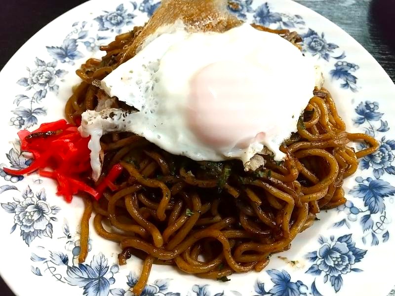 鈴やの目玉やきそば