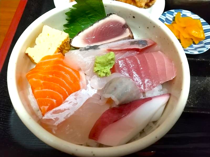 海鮮丼